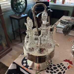 Wilcox Silver Co  Vintage Cruet Set- VERY NICE